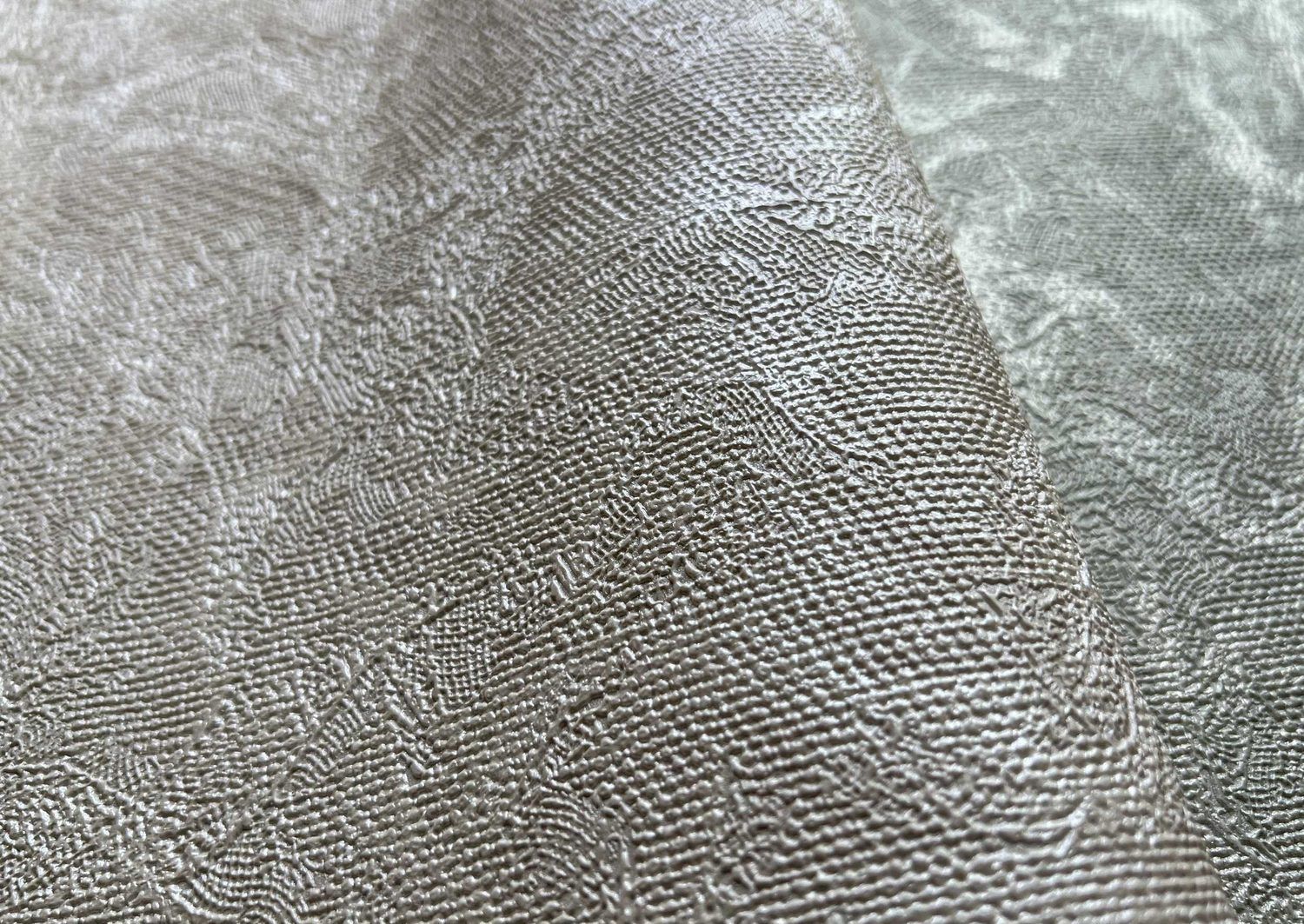 R23042